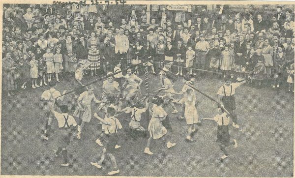 Maypole at Bessels Green and Riverhead 1954